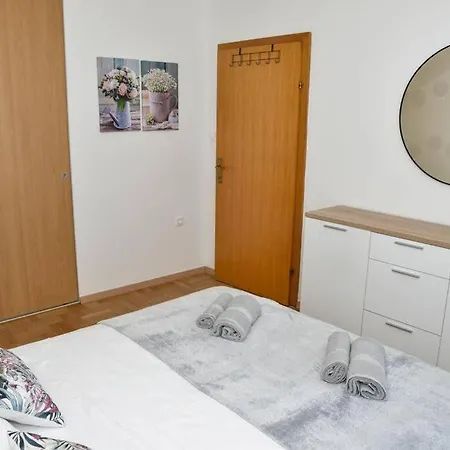 Longin Apartment Zadar